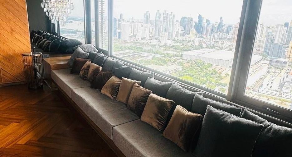 For sale 2 bedrooms condo in Sathon, Bangkok