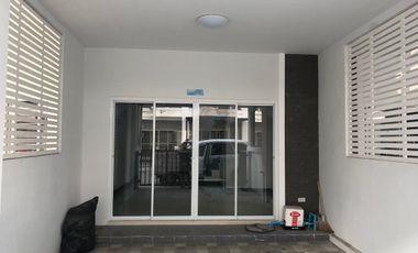 For sale and for rent 2 bedrooms townhouse in Mueang Chon Buri, Chonburi