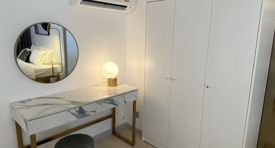 For sale 1 bed condo in Sathon, Bangkok