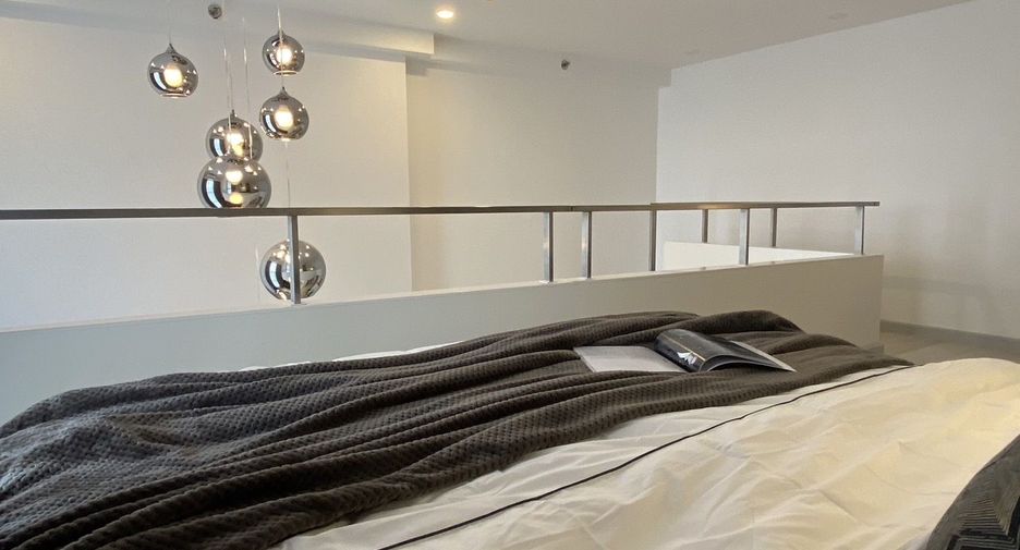 For sale 1 bed condo in Sathon, Bangkok