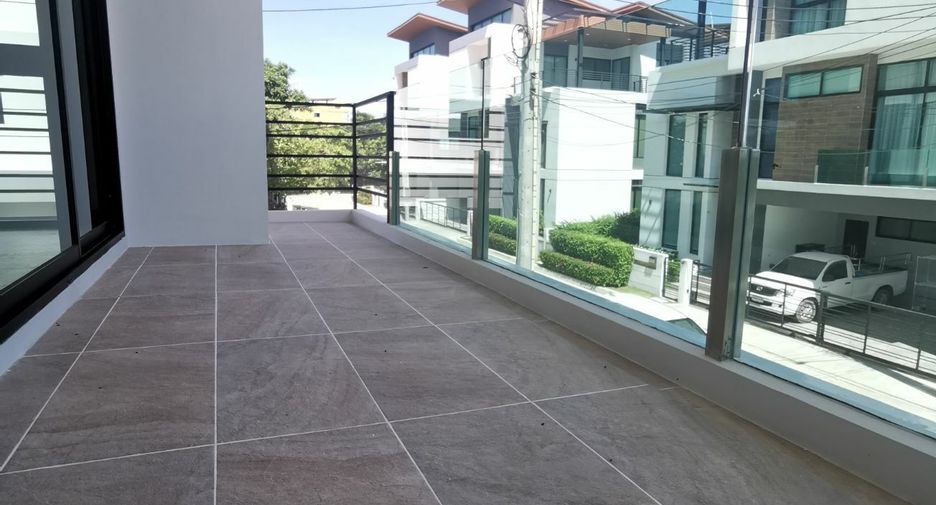 Продажа 3 спальни дом в Mueang Chon Buri, Чонбури
