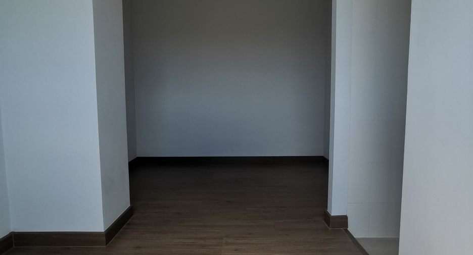 出售 3 卧室 独立屋 在 Mueang Chon Buri, Chon Buri