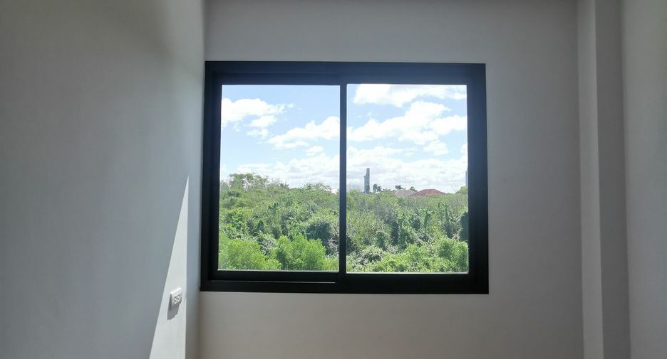 出售 3 卧室 独立屋 在 Mueang Chon Buri, Chon Buri