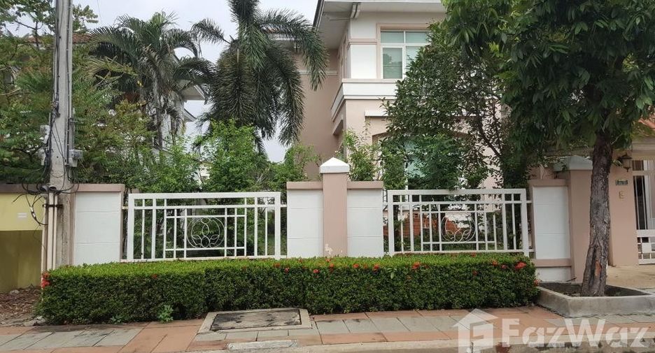 For sale and for rent 4 bedrooms house in Lam Luk Ka, Pathum Thani