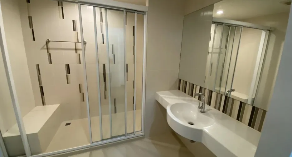 For rent studio condo in Mueang Nonthaburi, Nonthaburi