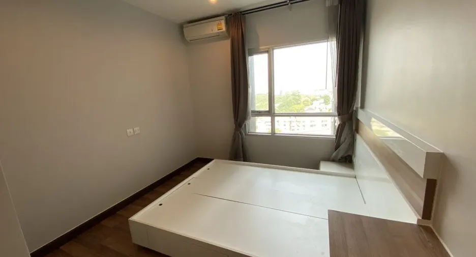 For rent studio condo in Mueang Nonthaburi, Nonthaburi