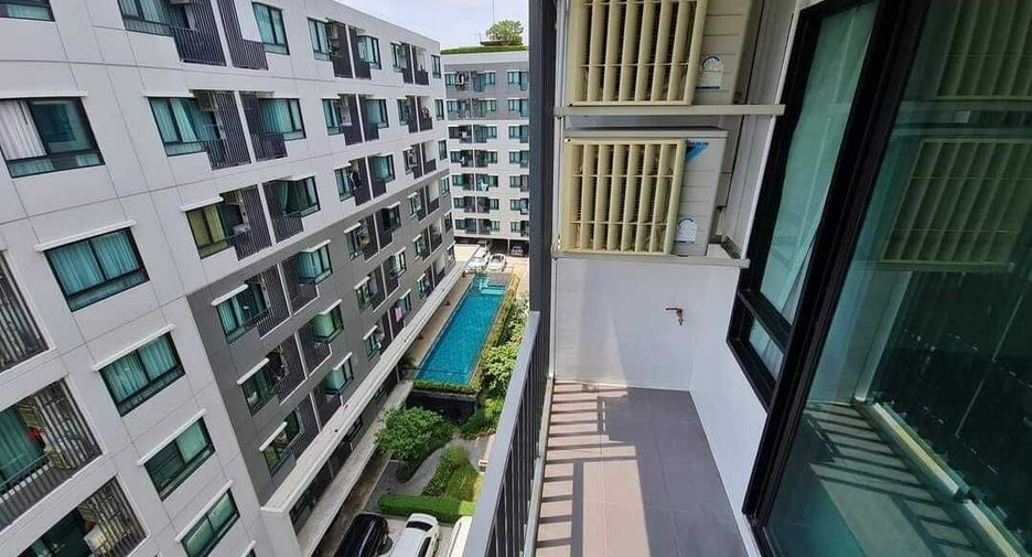 For sale 2 bedrooms condo in Wang Thonglang, Bangkok
