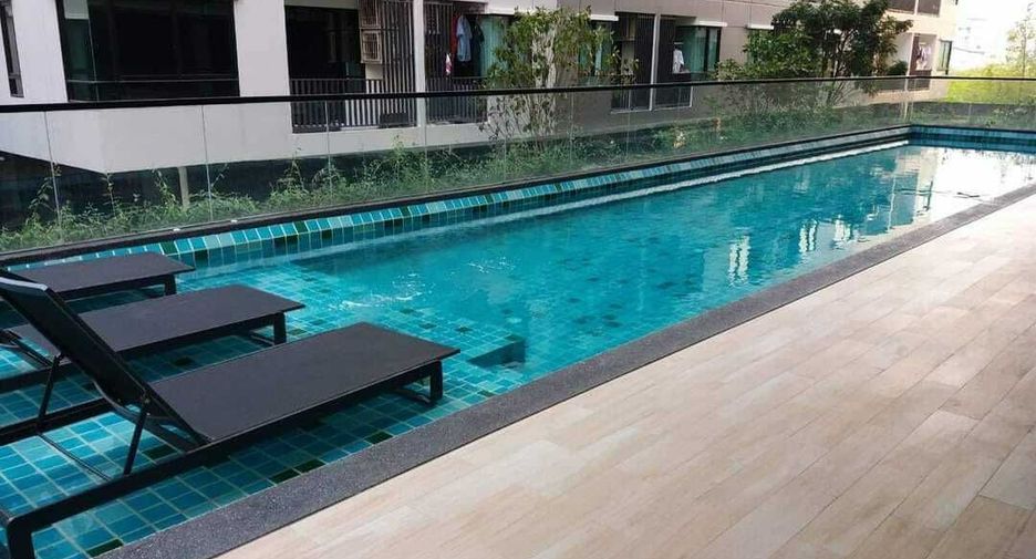 For sale 2 bedrooms condo in Wang Thonglang, Bangkok