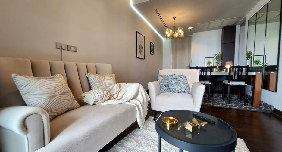 For sale 2 bedrooms condo in Khlong Toei, Bangkok