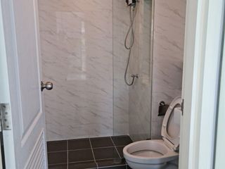 For sale 1 bed condo in Pluak Daeng, Rayong