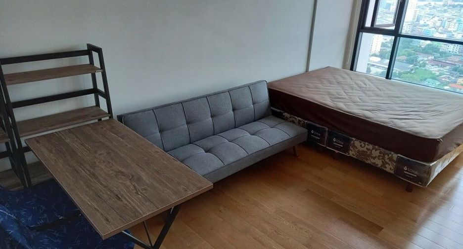 For sale studio condo in Khlong San, Bangkok