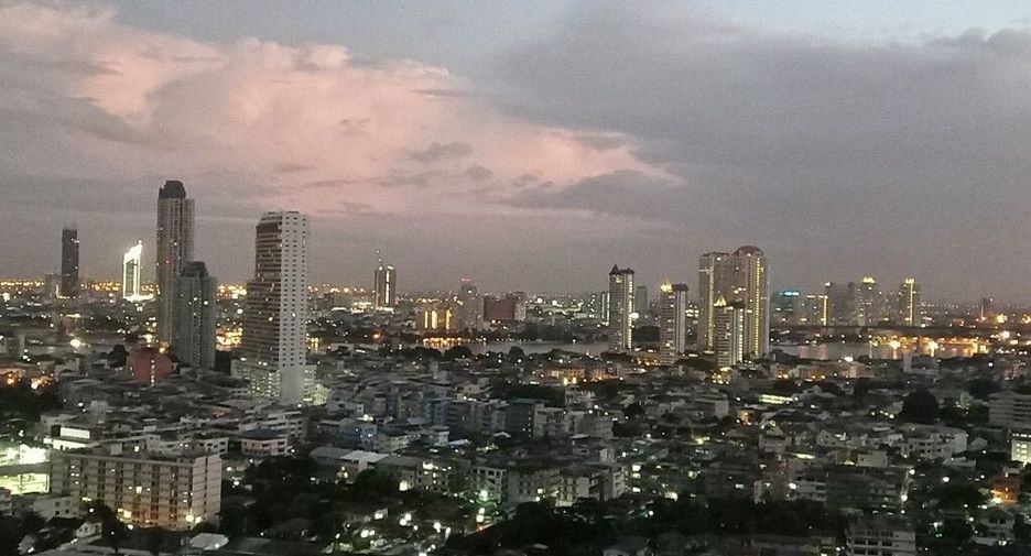 For sale studio condo in Khlong San, Bangkok