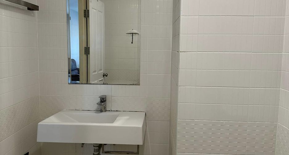 For sale 1 bed condo in Phasi Charoen, Bangkok
