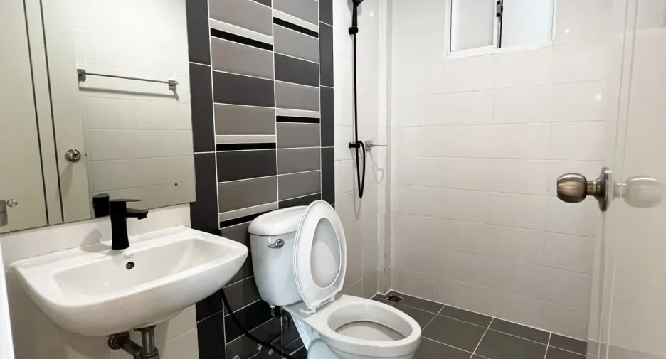 For sale 3 bedrooms townhouse in Pak Kret, Nonthaburi