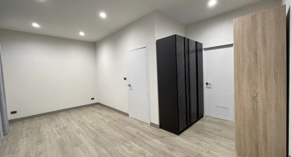 Reihenhaus zur Miete mit 4 Zimmer in Bang Kruai, Nonthaburi