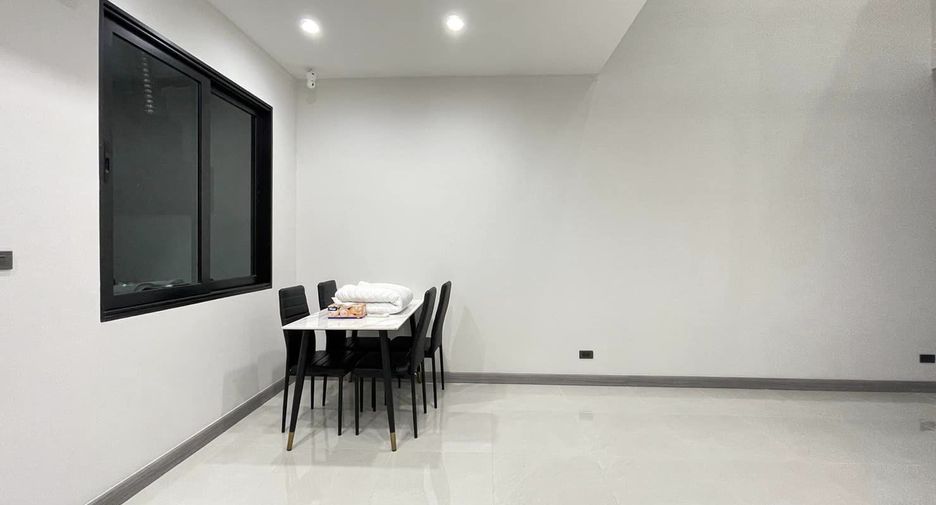 Reihenhaus zur Miete mit 4 Zimmer in Bang Kruai, Nonthaburi