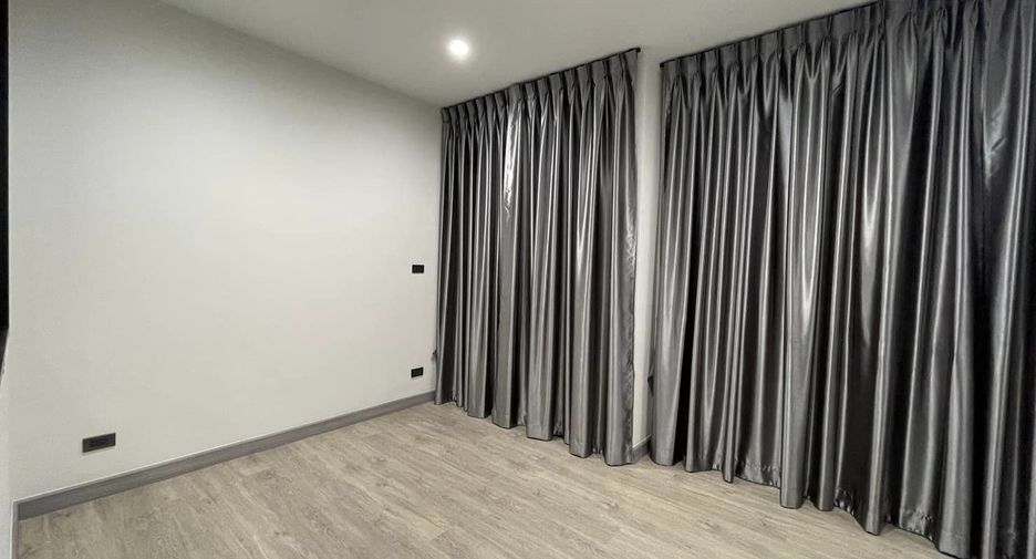 Reihenhaus zur Miete mit 4 Zimmer in Bang Kruai, Nonthaburi