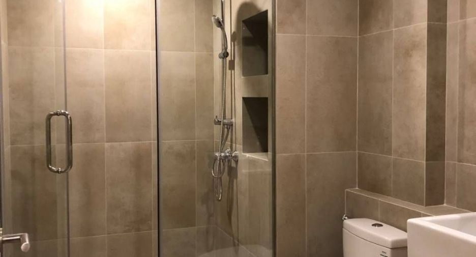 For sale 2 bedrooms condo in Yan Nawa, Bangkok