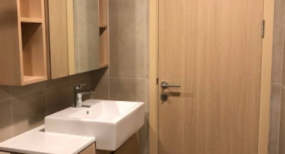 For sale 2 bedrooms condo in Yan Nawa, Bangkok