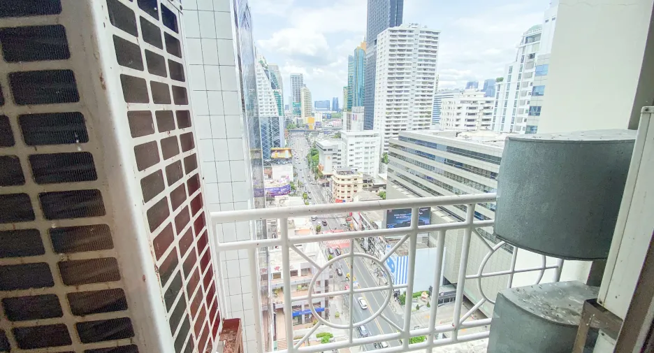 Condo en venta de 2 habitaciones en Watthana, Bangkok