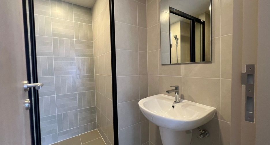 For rent studio condo in Khlong Luang, Pathum Thani