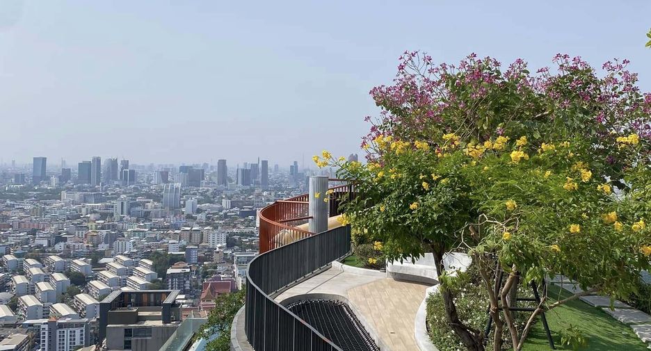 For sale スタジオ condo in Huai Khwang, Bangkok