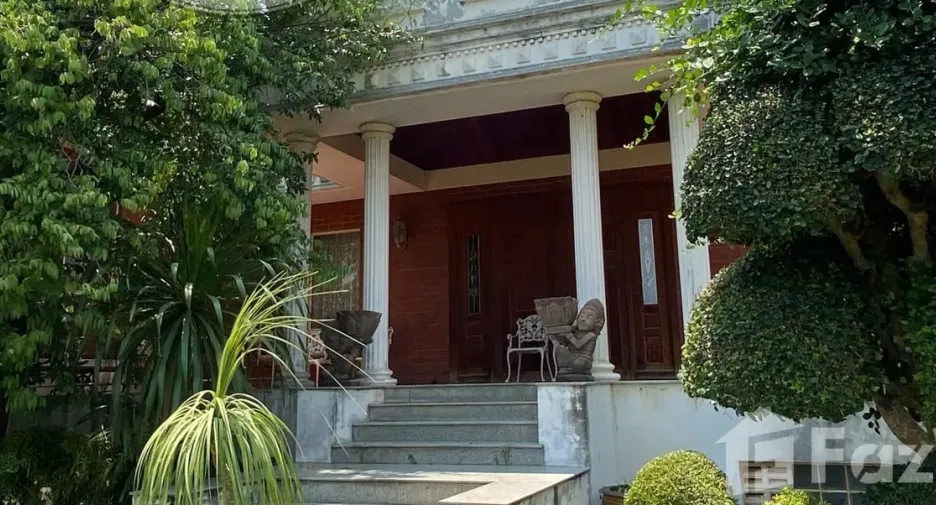 For sale 4 bedrooms house in Muak Lek, Saraburi