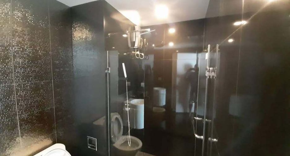 À vendre et à louer 2 chambres condo à Khlong Toei, Bangkok
