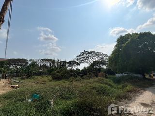 For sale land in Phra Khanong, Bangkok