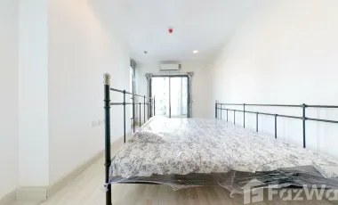 À vendre 2 chambres condo à Huai Khwang, Bangkok