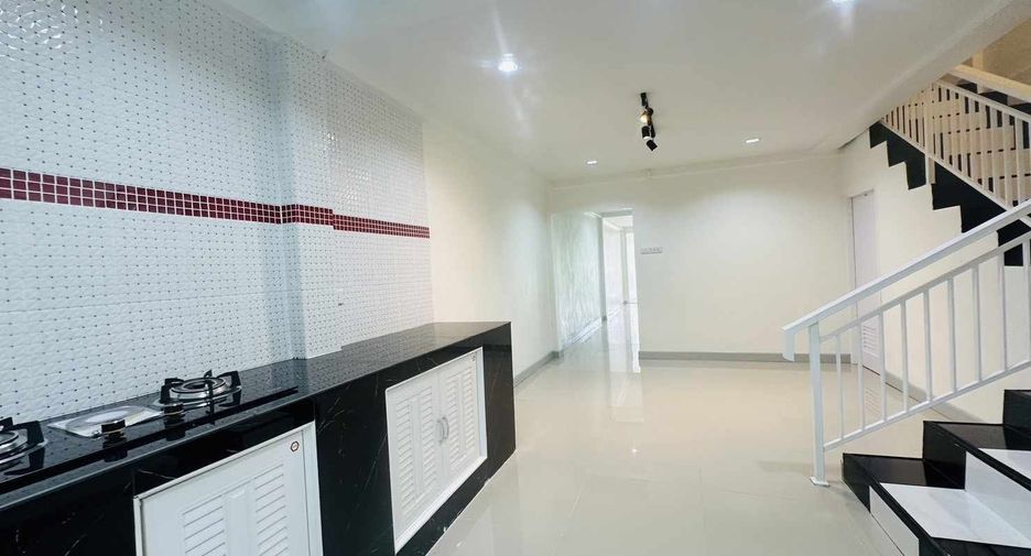 For sale 4 bedrooms house in Hat Yai, Songkhla