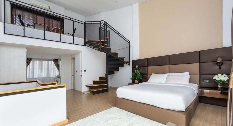 For rent 3 bedrooms townhouse in Pak Kret, Nonthaburi