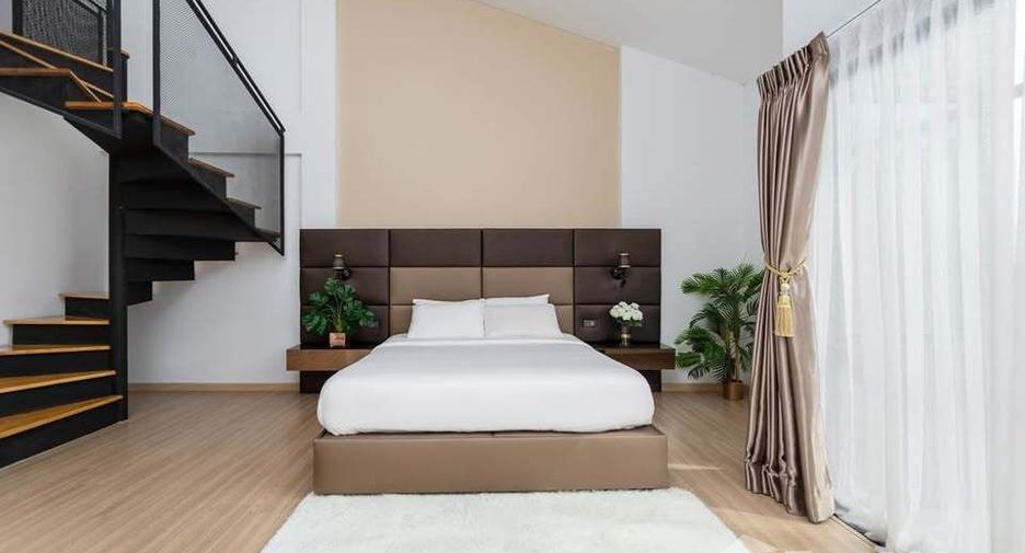 For rent 3 bedrooms townhouse in Pak Kret, Nonthaburi