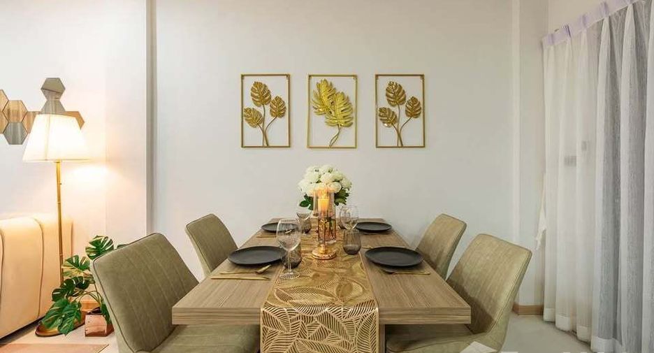 For rent 3 bedrooms townhouse in Pak Kret, Nonthaburi