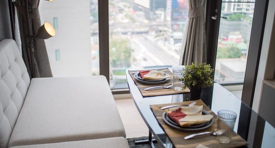 For sale 1 bed condo in Ratchathewi, Bangkok