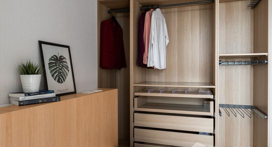 For sale 1 bed condo in Huai Khwang, Bangkok