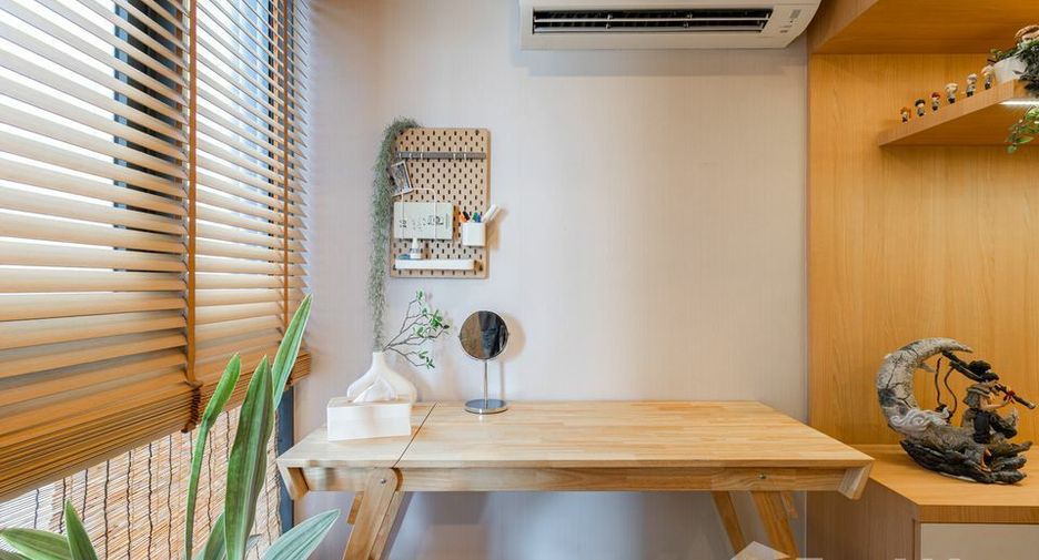 For sale 1 bed condo in Huai Khwang, Bangkok