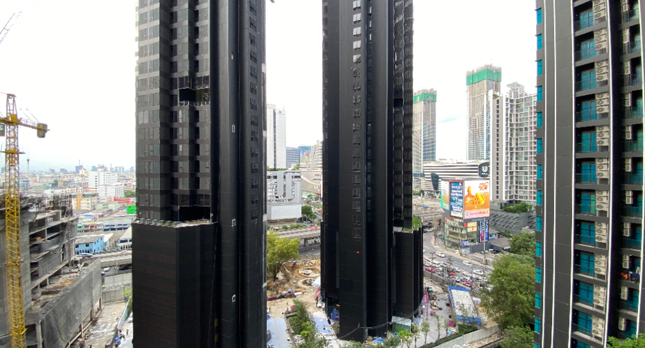 For sale 1 bed condo in Huai Khwang, Bangkok