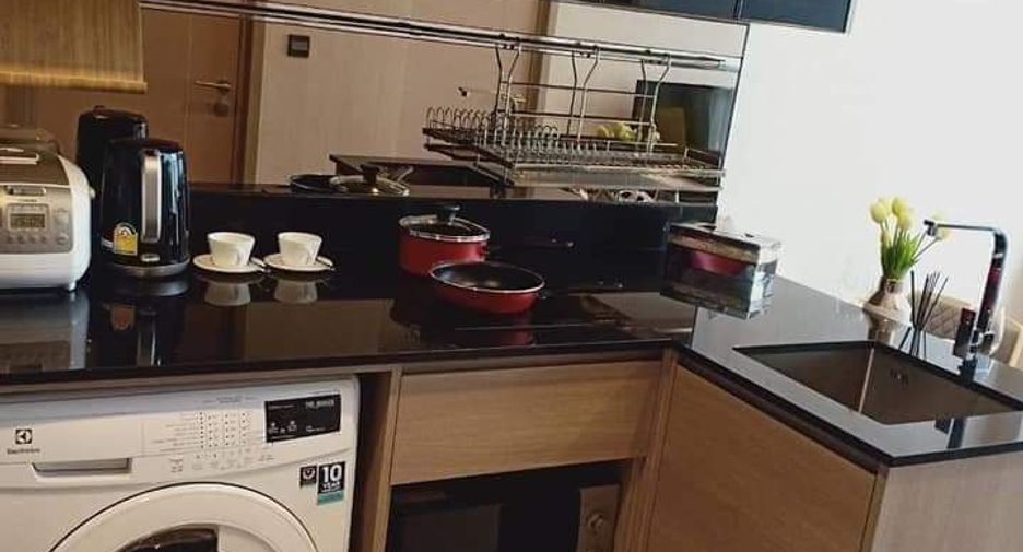 For sale and for rent 1 bed condo in Huai Khwang, Bangkok