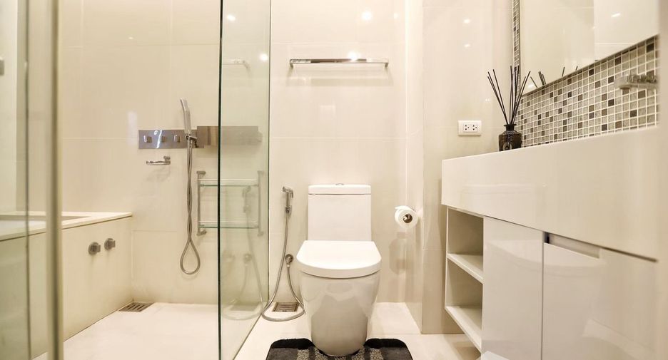 For sale 1 Beds condo in Watthana, Bangkok