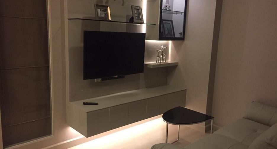 For sale 2 bedrooms condo in Phaya Thai, Bangkok