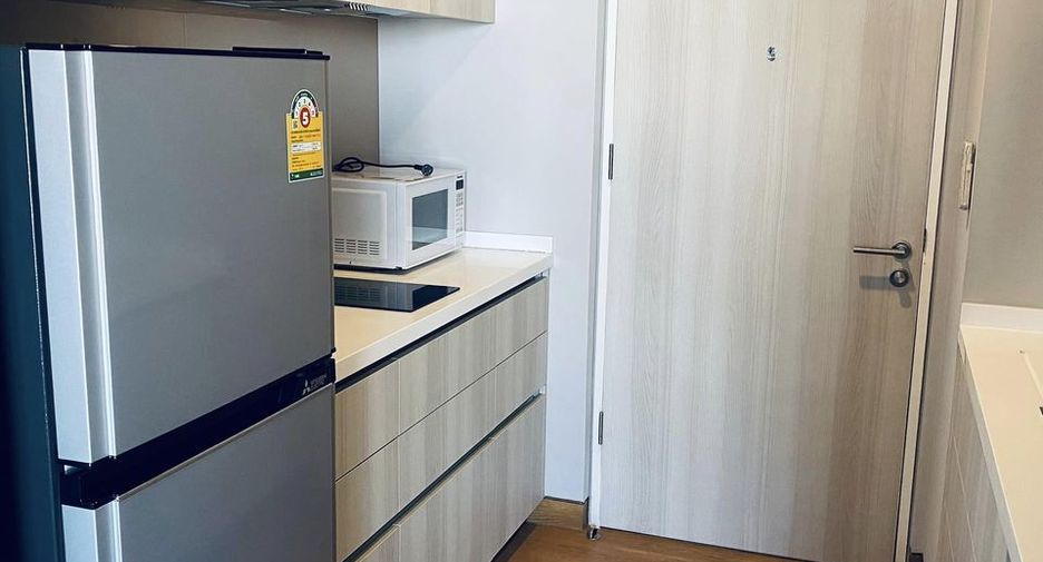 For sale 2 bedrooms condo in Khlong Toei, Bangkok