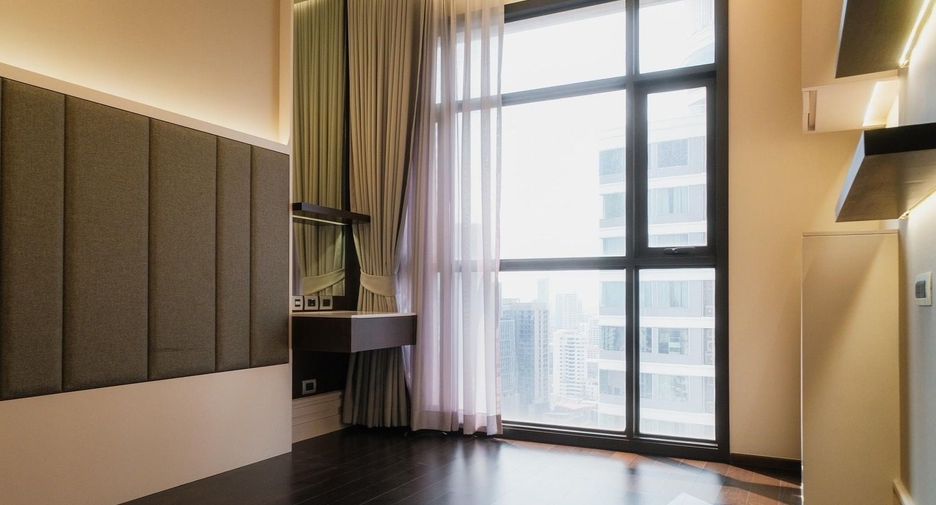For sale そして for rent 2 ベッドルーム condo in Khlong Toei, Bangkok