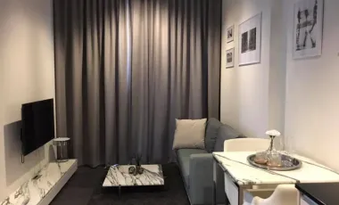 À vendre 1 chambre condo à Khlong Toei, Bangkok