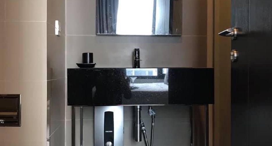 Condo en venta de 1 habitaciones en Khlong Toei, Bangkok