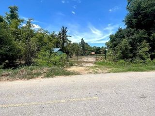 Terreno en venta en Kamphaeng Saen, Nakhon Pathom