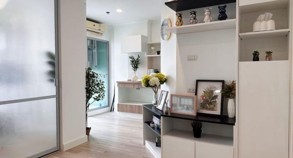 For sale 1 bed condo in Wang Thonglang, Bangkok