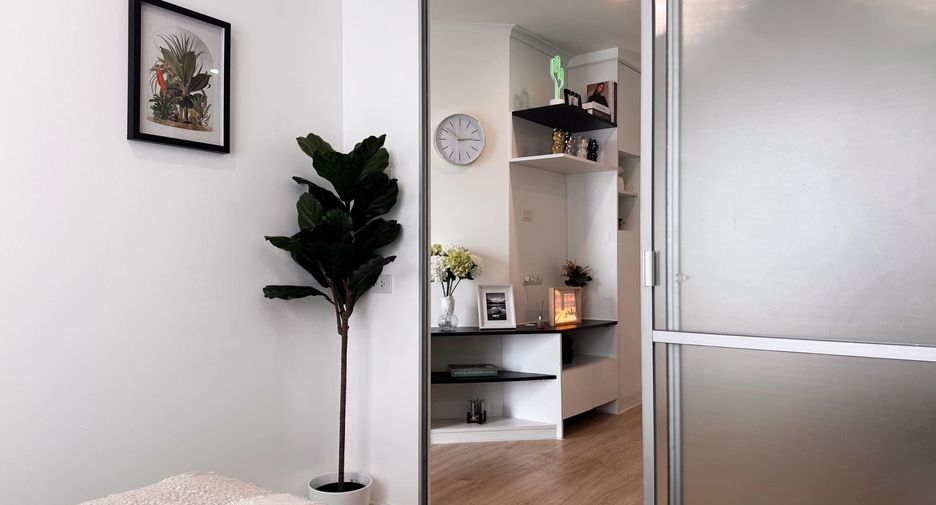 For sale 1 bed condo in Wang Thonglang, Bangkok