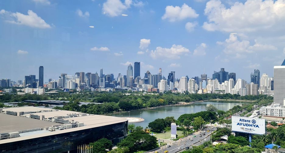 For sale 2 bedrooms condo in Khlong Toei, Bangkok