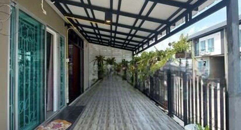 For sale and for rent 3 bedrooms townhouse in Mueang Pathum Thani, Pathum Thani